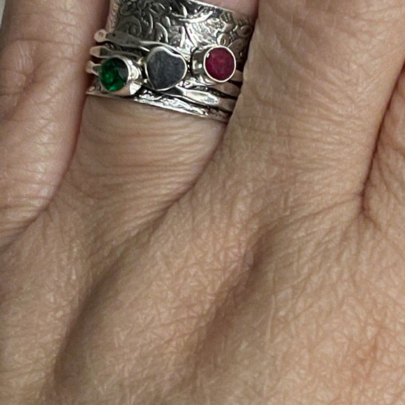 Ruby spinner ring - Picture 2 of 4